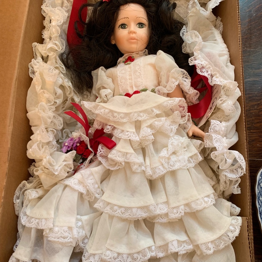 Robin Woods Doll:The perfect Easter gift !